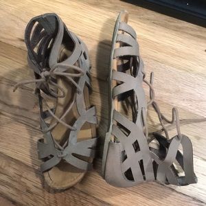 Lace up sandals tan